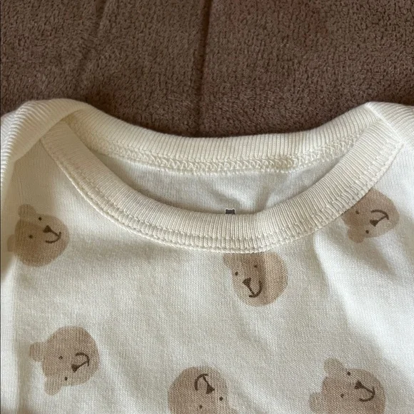 Baby Gap Beige Bear Pattern Baby Bodysuit - Picture 6 of 8